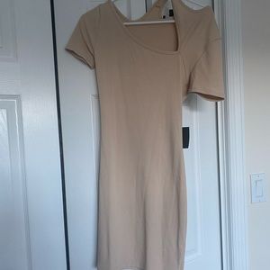 Medium lulus tan dress. New with tags